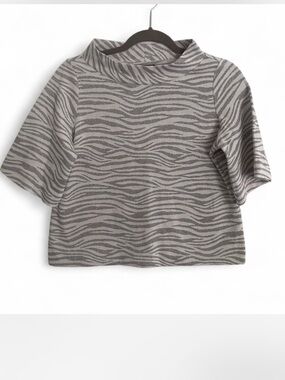 ALFANI GRAY SILVER METALLIC ZEBRA PRINT SHORT SLEEVE TOP SIZE PETITE XS